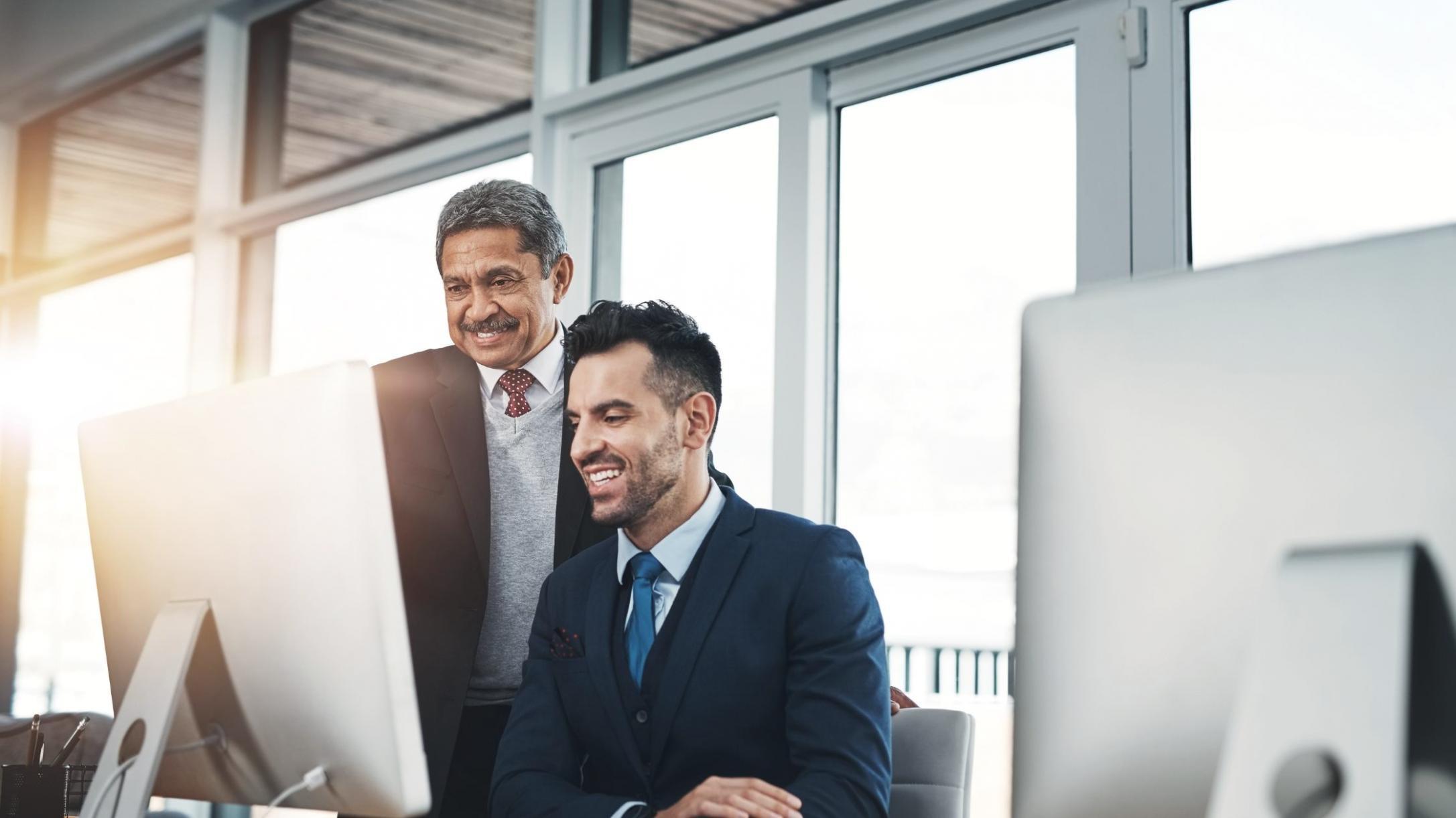 Levimaziraq Kontaktbereich mit modernem Arbeitsplatz